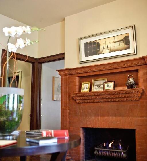 带城市景观的标准间, Stonehurst Place Bed & Breakfast