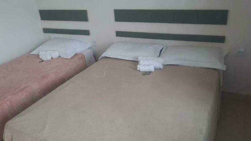 标准三人间, Pousada Blue Garden