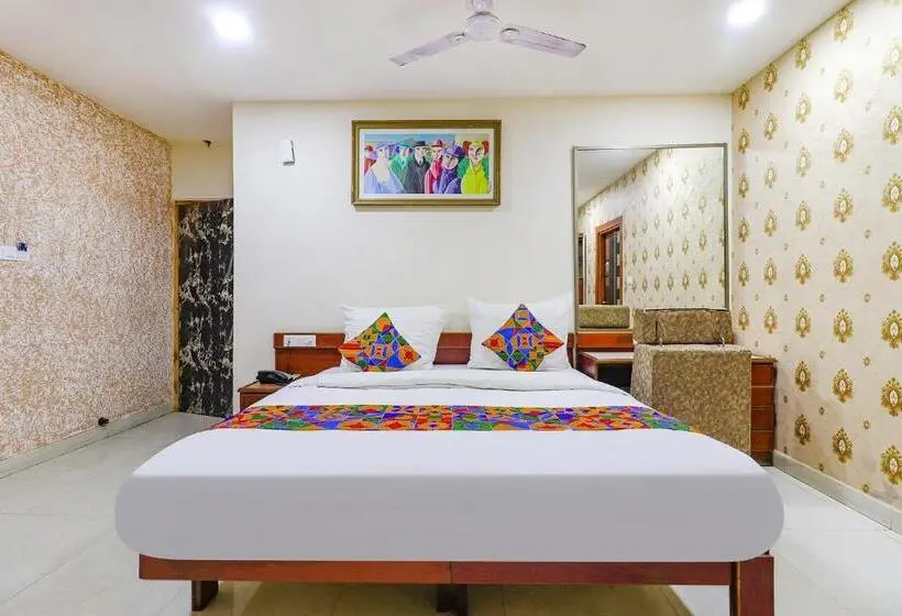 اتاق لوکس, Fabhotel J Sons