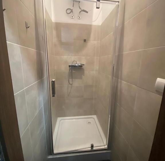 اتاق استاندارد سه نفره, Hostel Rynek22