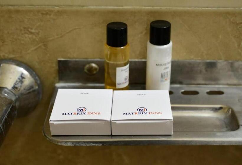 חדר דלוקס, Matrix Inn Chakan