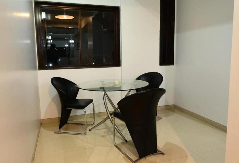 חדר דלוקס, Matrix Inn Chakan