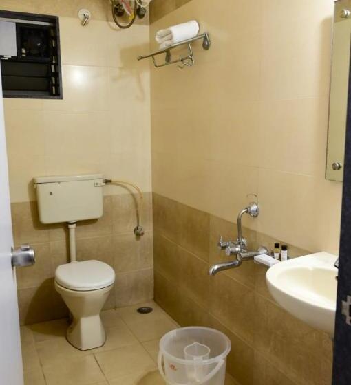 חדר אקונומי, Matrix Inn Chakan