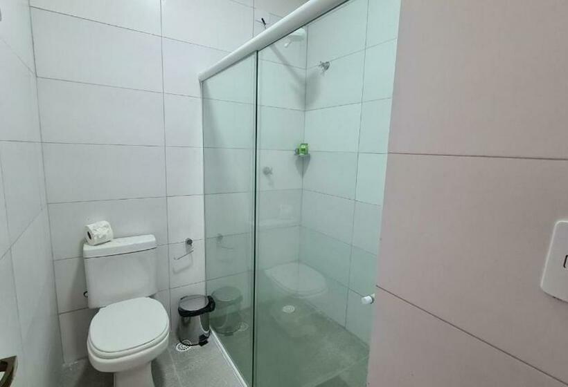 豪华三人间, Tamandaré Praia