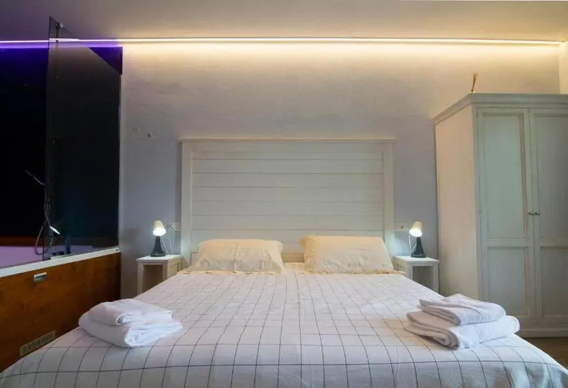 庭の見えるジュニアスイート, Boutique Relais Villa Sofia