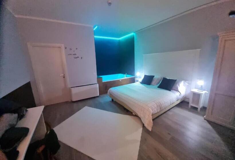 סוויטת ג'וניור נוף לגינה, Boutique Relais Villa Sofia