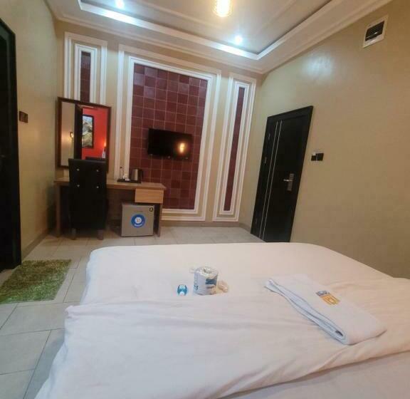 اتاق استاندارد یک نفره, The Charis Hotel And Suites