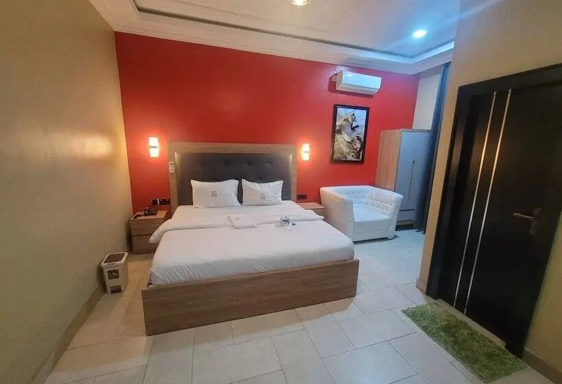 اتاق لوکس, The Charis Hotel And Suites