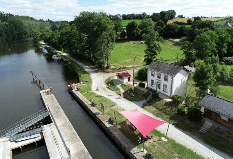 غرفة قياسية, Ecluse Le Port, étape Vélofrancette