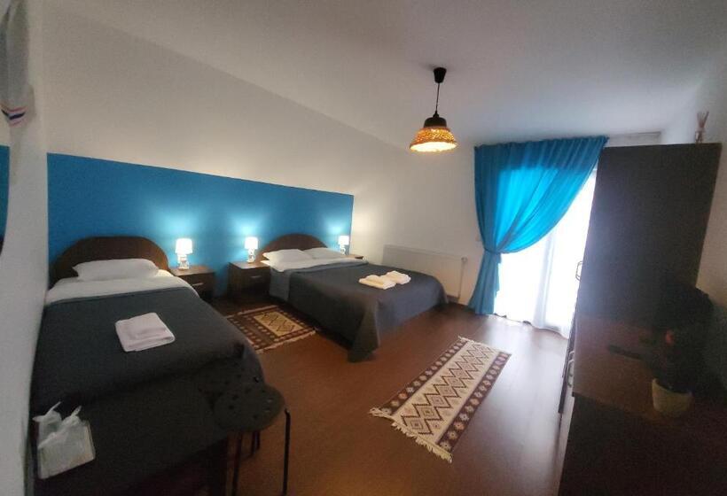 Номер Стандарт Трехместный, Agropensiunea Pe Poderei