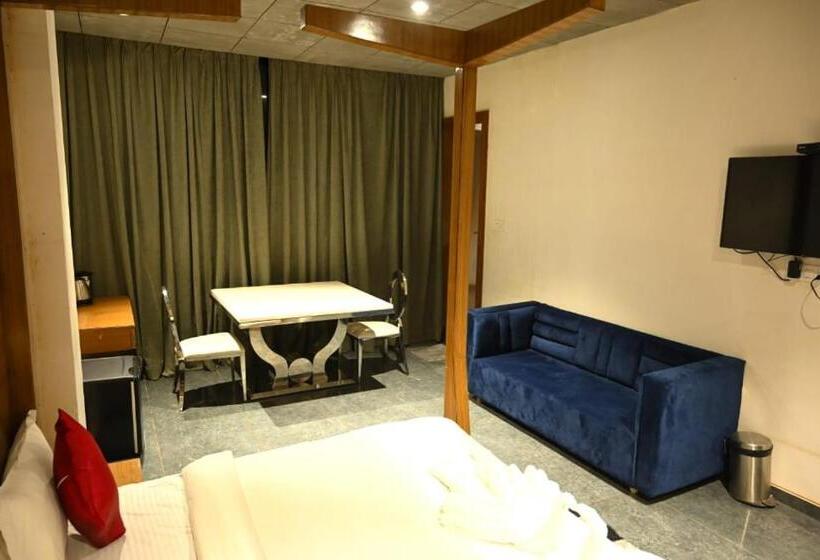 סוויטה, Nakshatra Resort