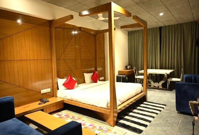 סוויטה, Nakshatra Resort