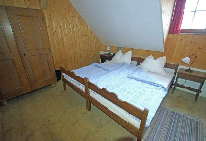 标准间, Straniger Alm