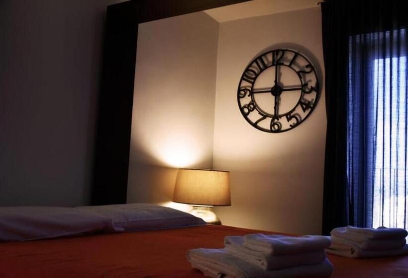 Standard room with outdoor bath, Le Suite Guarinelli B&b