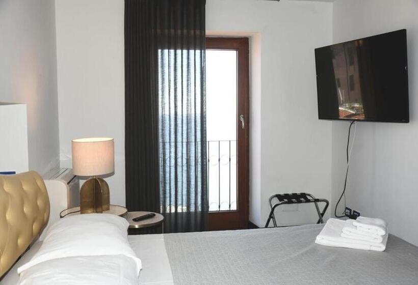 اتاق لوکس, Le Suite Guarinelli B&b