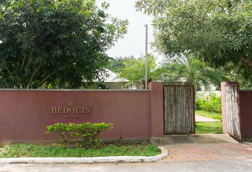 Deluxe Tent, 16 Bedouin