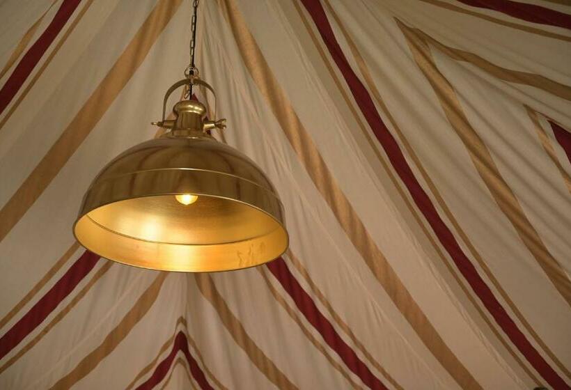 Deluxe Tent, 16 Bedouin