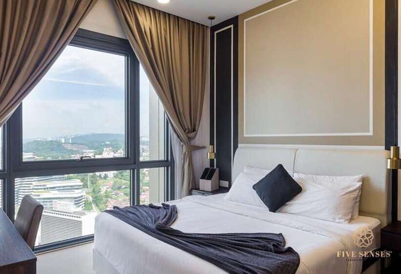 سوئیت پرزیدنت, Viia Residences In Kl Eco City, Five Senses