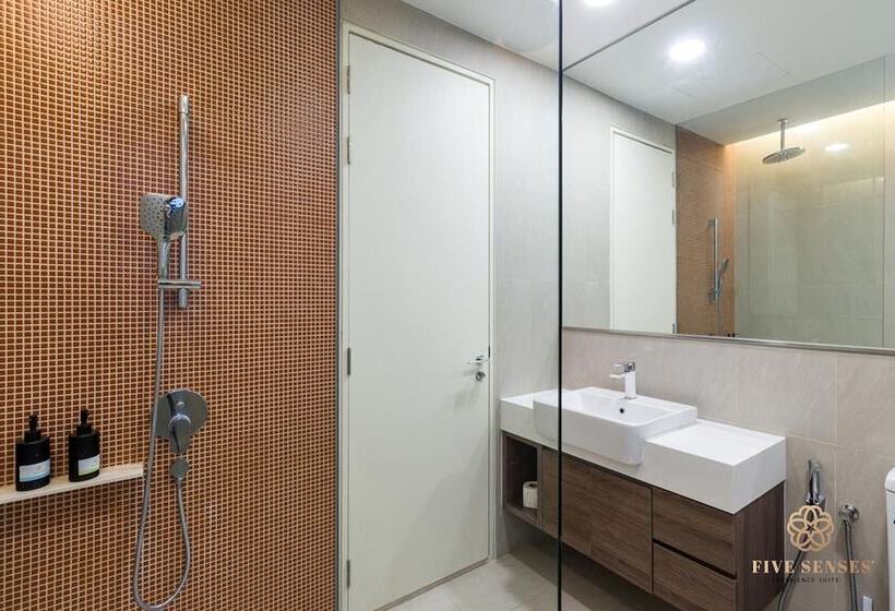 سوئیت پرزیدنت, Viia Residences In Kl Eco City, Five Senses