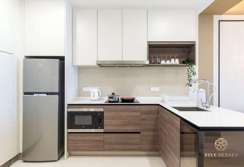 سوئیت پرزیدنت, Viia Residences In Kl Eco City, Five Senses