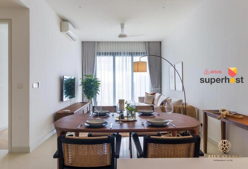 سوئیت پرزیدنت, Viia Residences In Kl Eco City, Five Senses