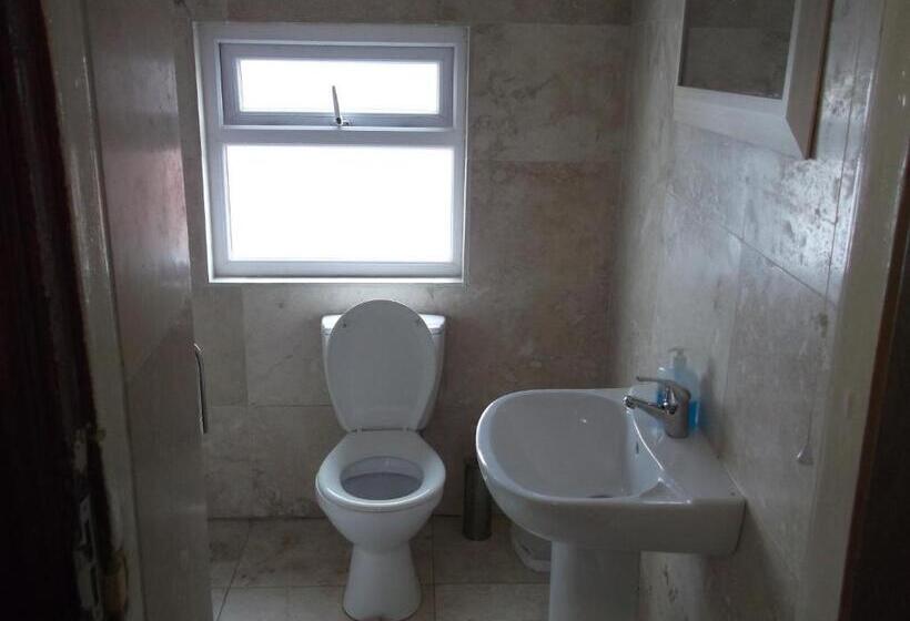 חדר אקונומי, Durham House