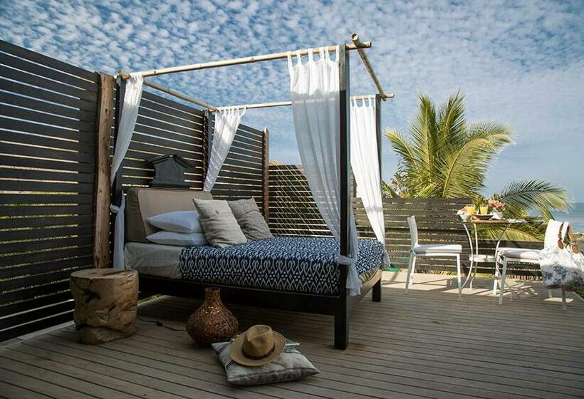 جناح ديلوكس مطل على البحر, Kichic