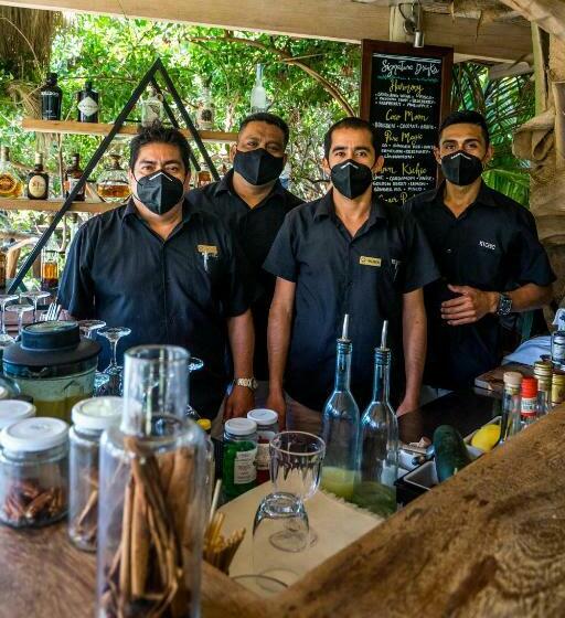 غرفة قياسية, Kichic