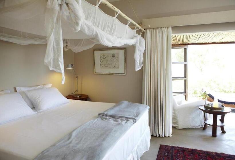 غرفة سوبيريور مطلّة علي البحر, Kichic