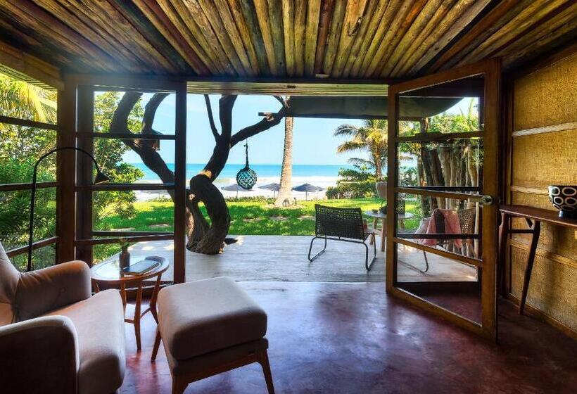 غرفة سوبيريور مطلّة علي البحر, Kichic