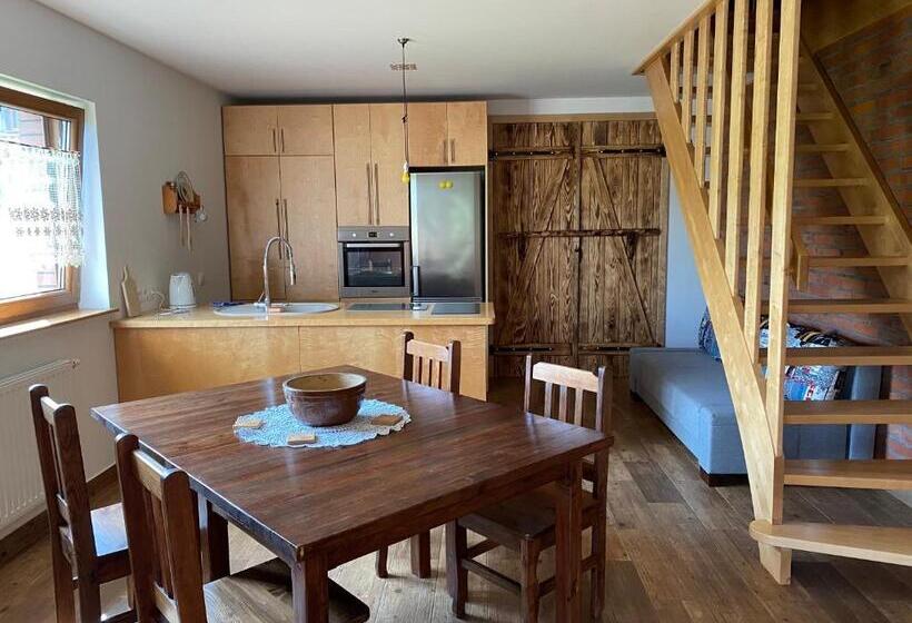 شاليه غرفة نوم واحدة, Na Zielonej łące..