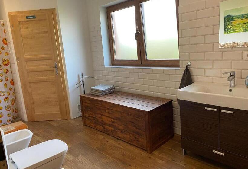 شاليه غرفة نوم واحدة, Na Zielonej łące..