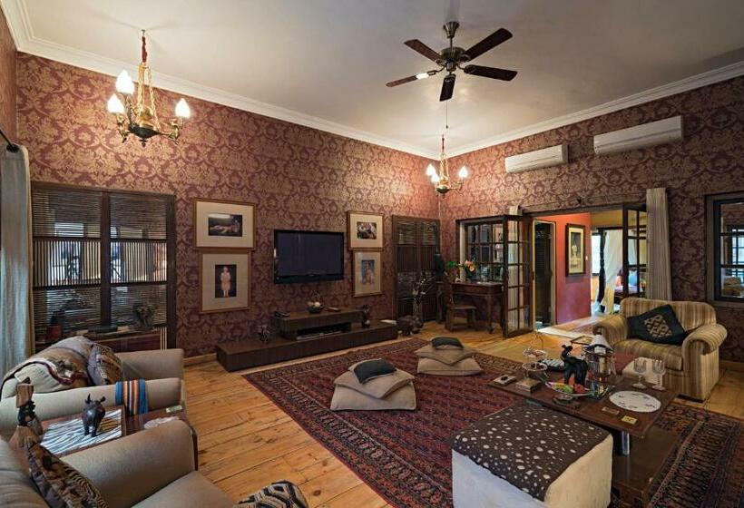 סוויטה מלכותית, Srinivas The Royal Residence, Jaipur