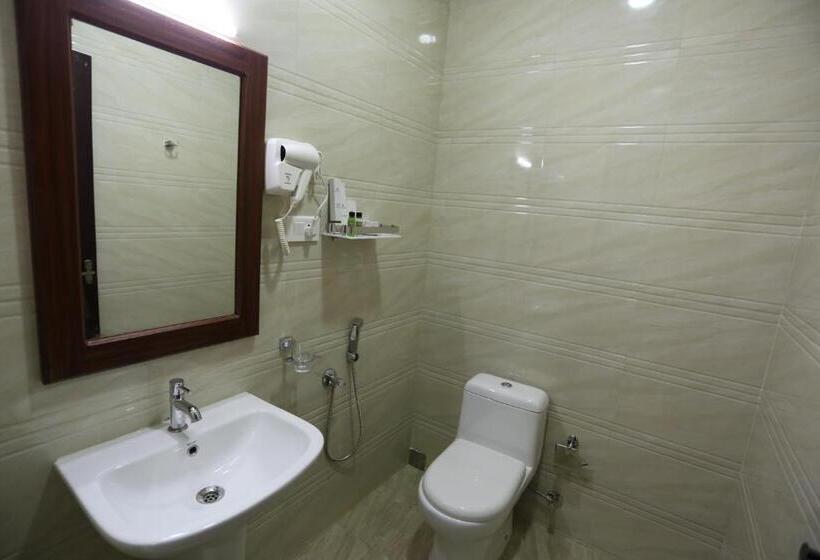 Номер Deluxe, White City