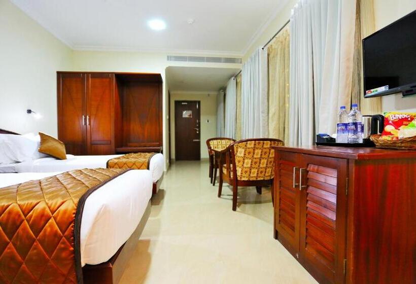 Номер Deluxe, White City