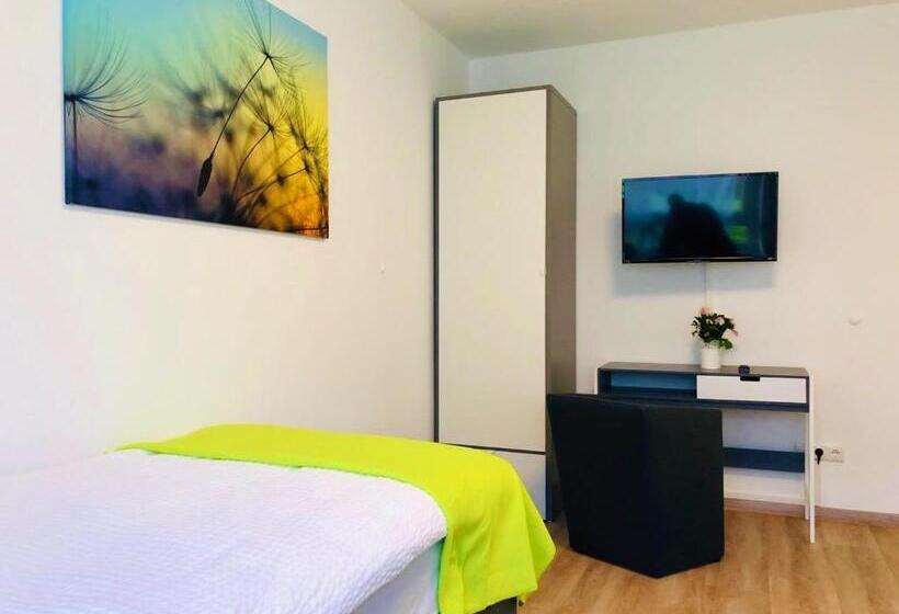 شقة غرفتين, Zimmervermietung38   Wild 1