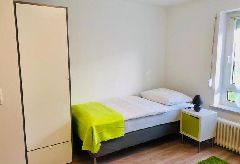 شقة غرفتين, Zimmervermietung38   Wild 1