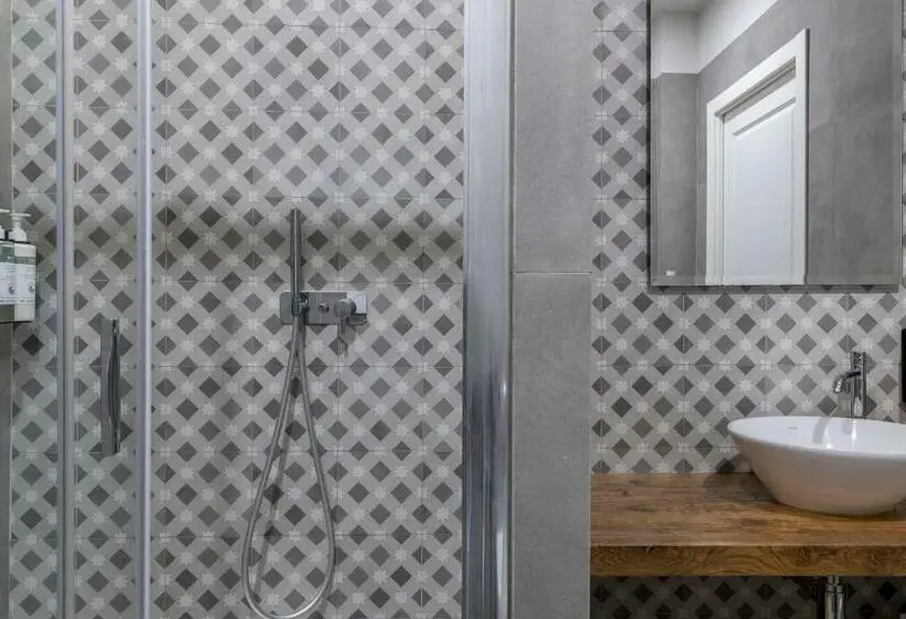 استودیوی استاندارد, Numa I Fiore Apartments