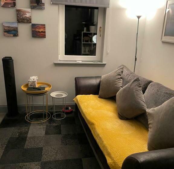 Svit Trädgårdsutsikt, Burnside