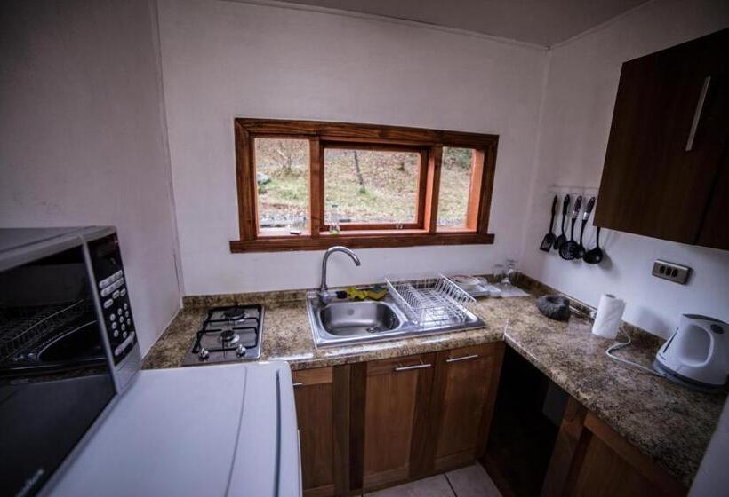 בקתת חדר, Estación Benedicto