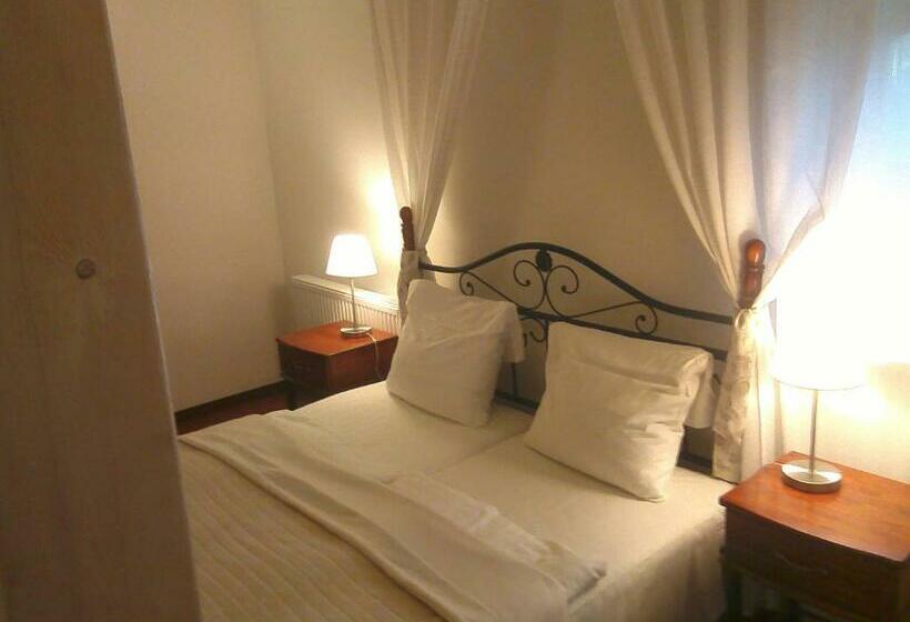 חדר סטנדרט מותאם לאדם עם מוגבלויות, Ham Ham National Park