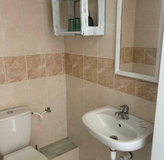 غرفة قياسية ثلاثية, Ham Ham National Park