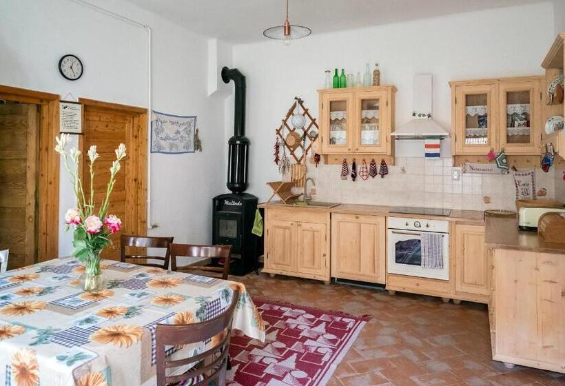 דירת שני חדרים, Villa Rihuini Eco Wine House Transylvania