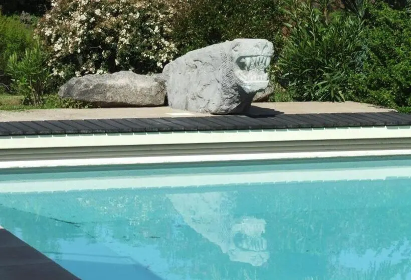クラシックルーム, Domaine Du Planas Ailhon Ardeche