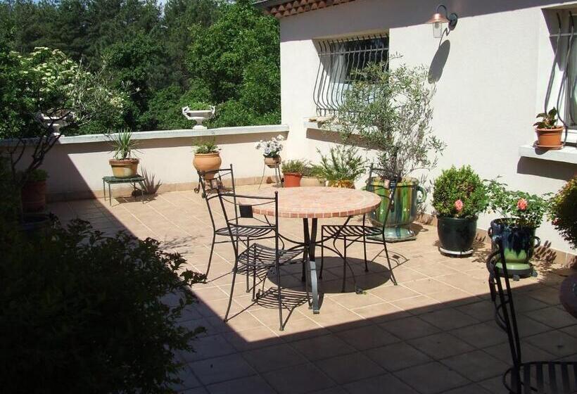 클래식 룸, Domaine Du Planas Ailhon Ardeche