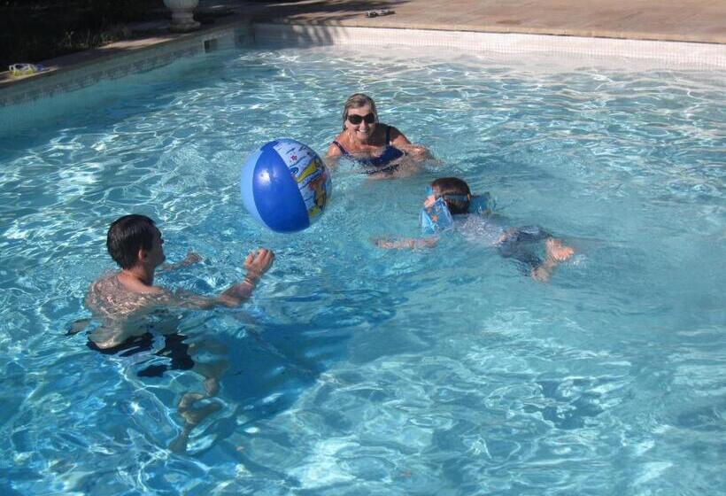 클래식 룸, Domaine Du Planas Ailhon Ardeche