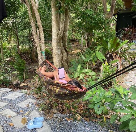 חדר סטנדרט עם מרפסת, Ingtara At Lanta Resort