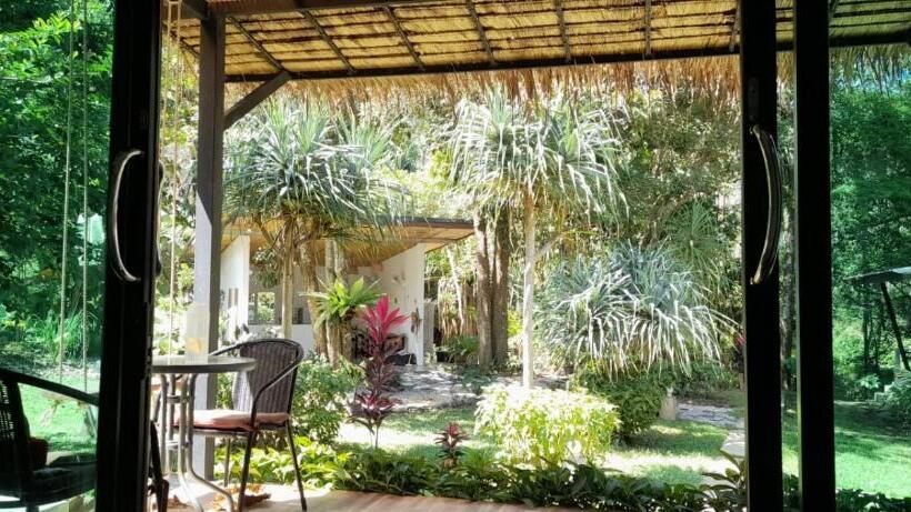 חדר סטנדרט נוף לגינה, Ingtara At Lanta Resort