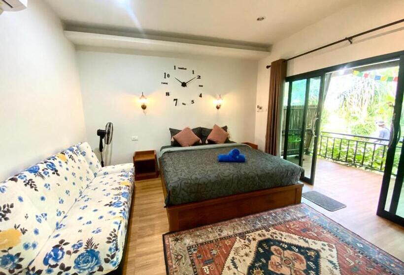 חדר סטנדרט עם מרפסת, Ingtara At Lanta Resort