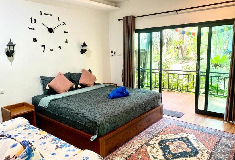 חדר סטנדרט עם מרפסת, Ingtara At Lanta Resort